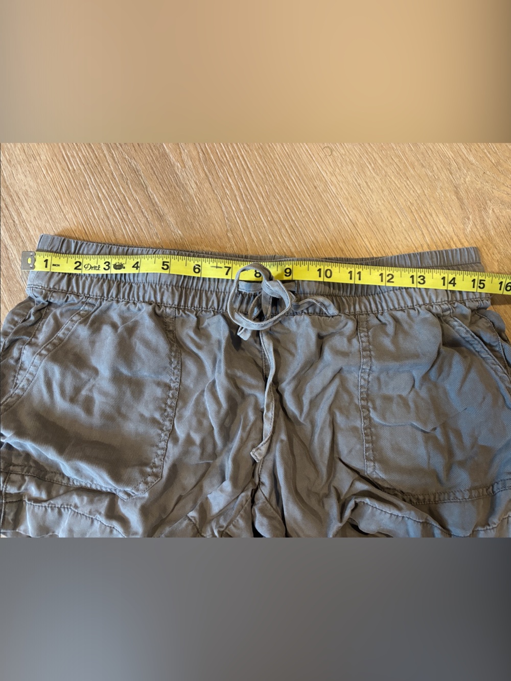 Vineyard Vines gray Elastic Waist Shorts - Picture 5 of 5